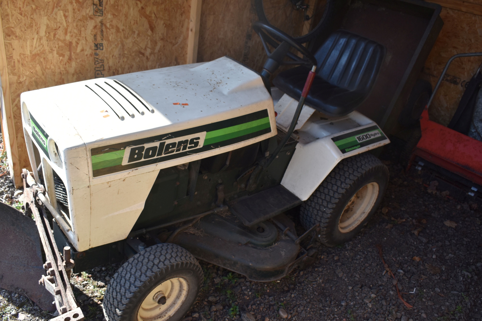 Bolens 1600 Hydro Eliminator Ride On Lawnmower Sold £320