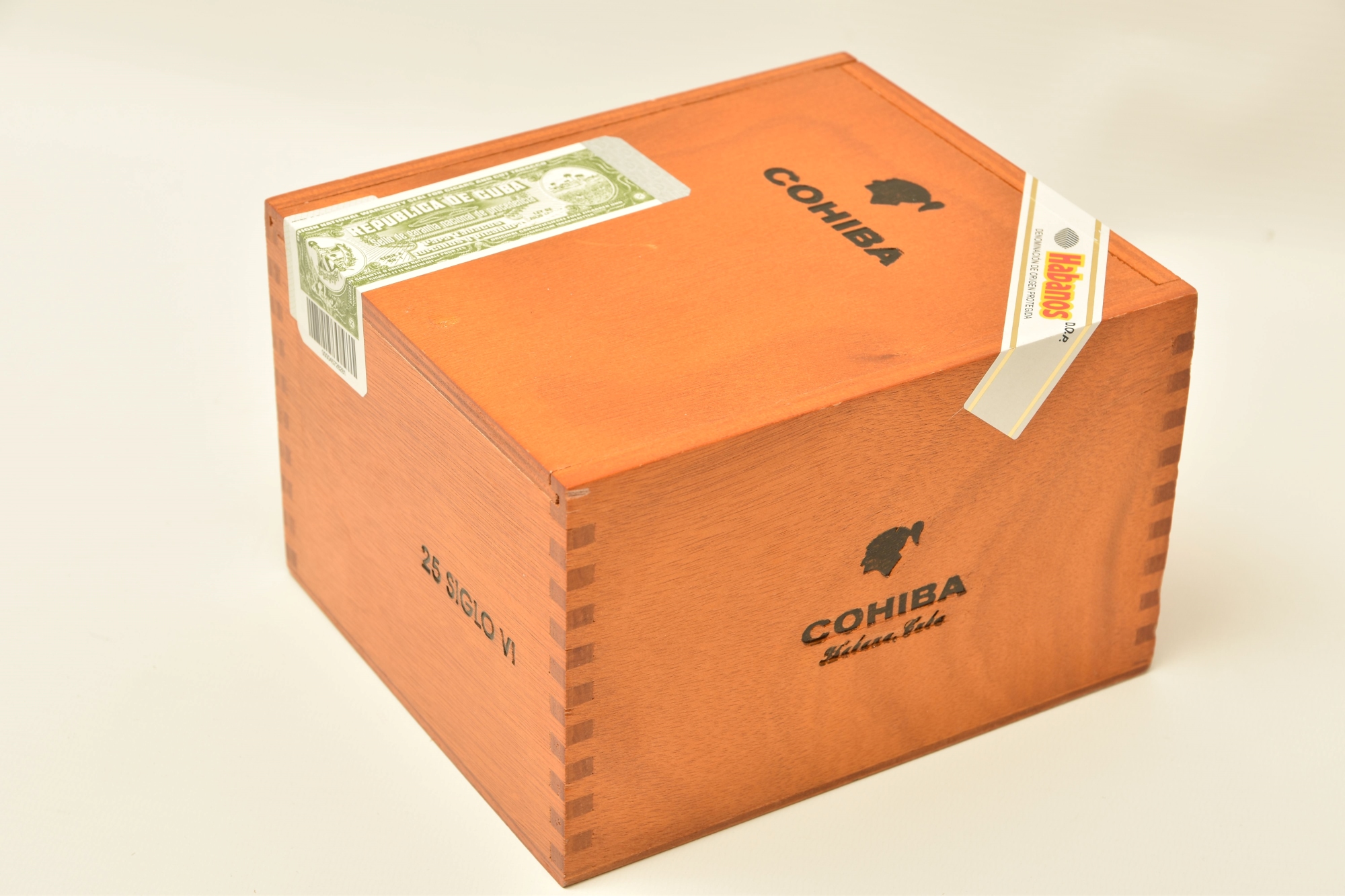 25 Cohiba Siglo VI Cigars Sold £1,150