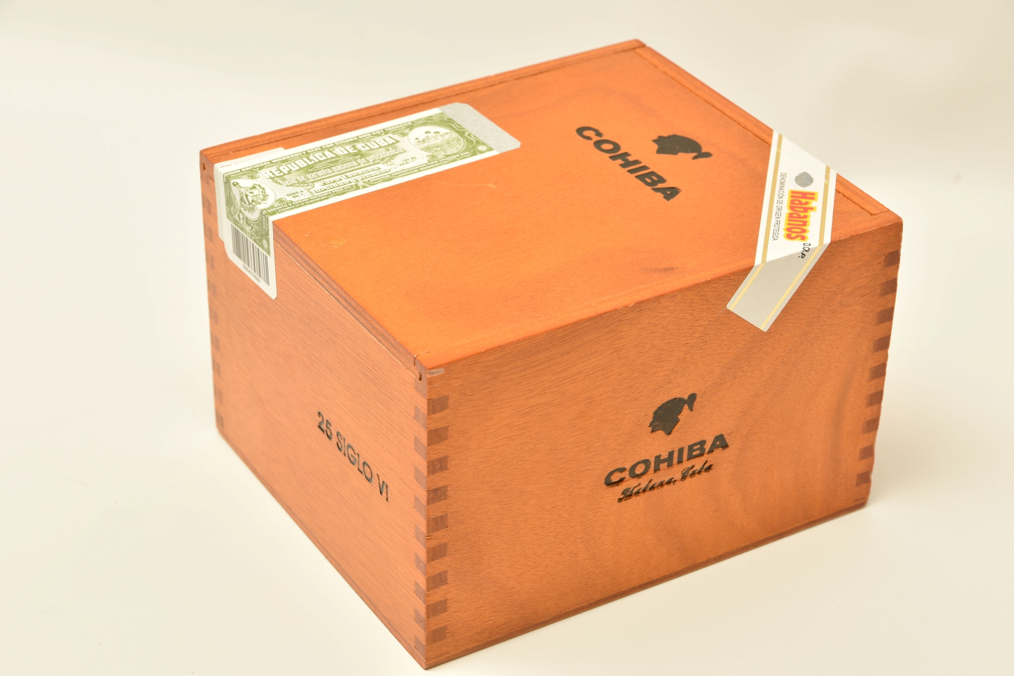 25 Cohiba Siglo VI Cigars Sold £1,150