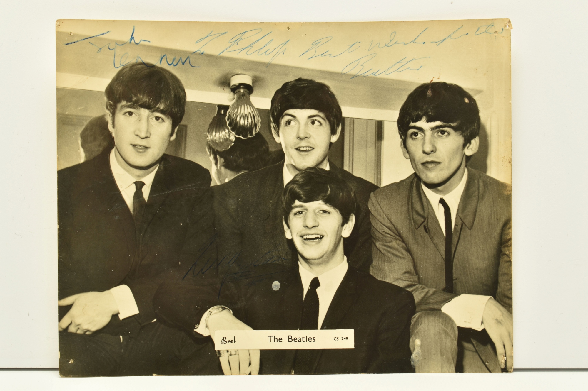 Beatles Autographs From 1963 Sold £1,900