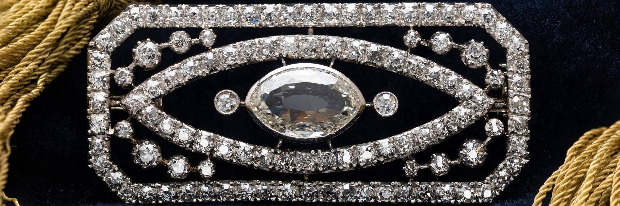 Jewellery Page Banner Diamond Brooch Sold £2,300