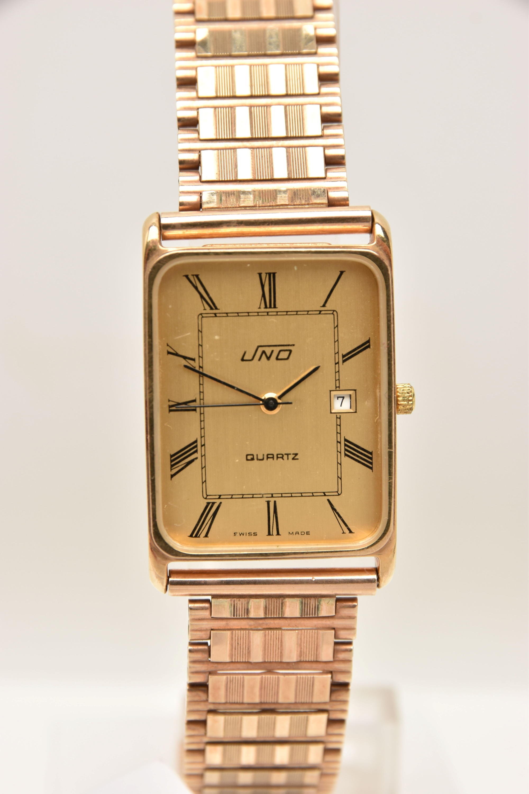 9Ct Gold Uno Watch Sold £720