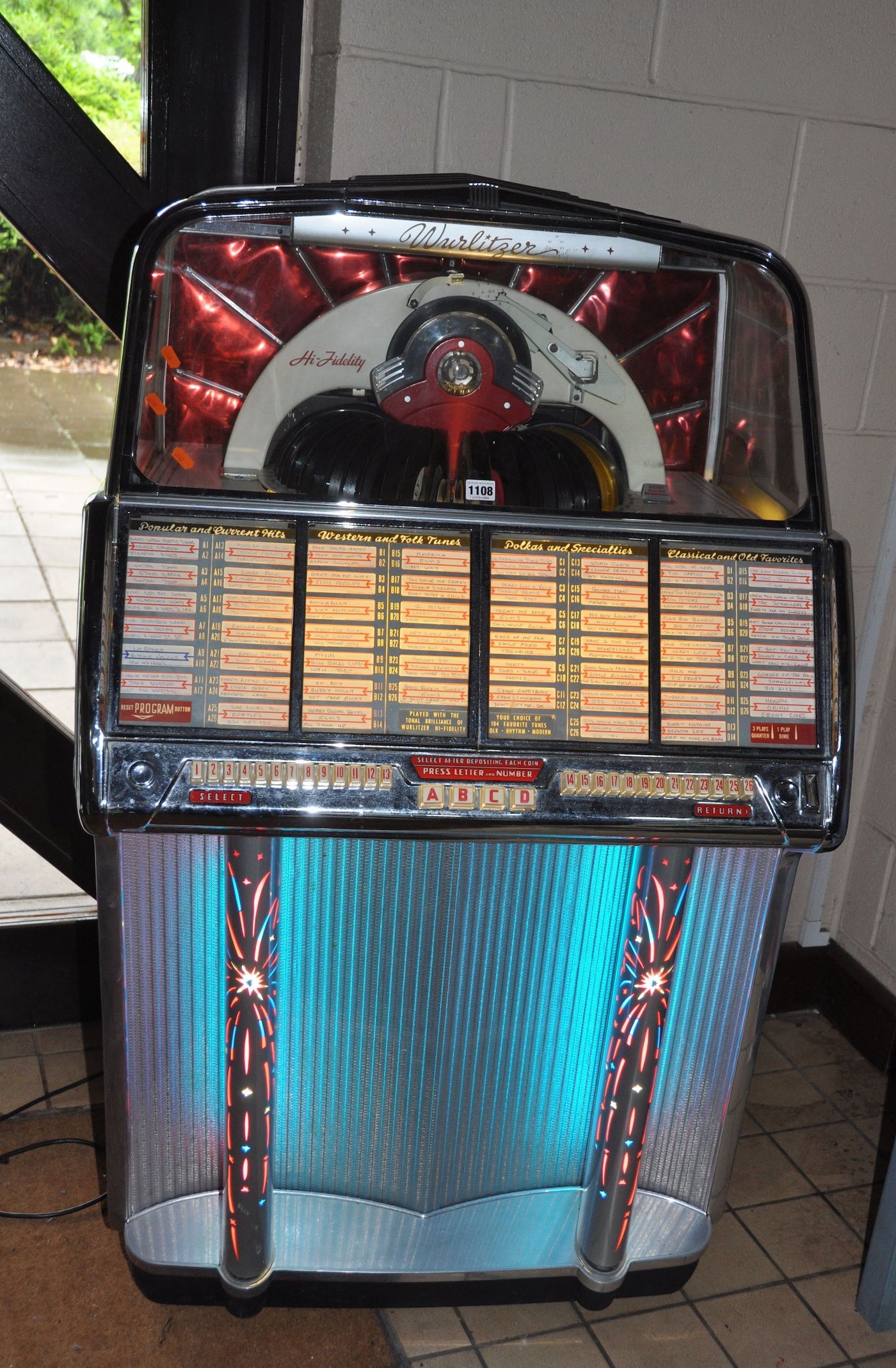 A 1950S Wurlitzer Jukebox Blue