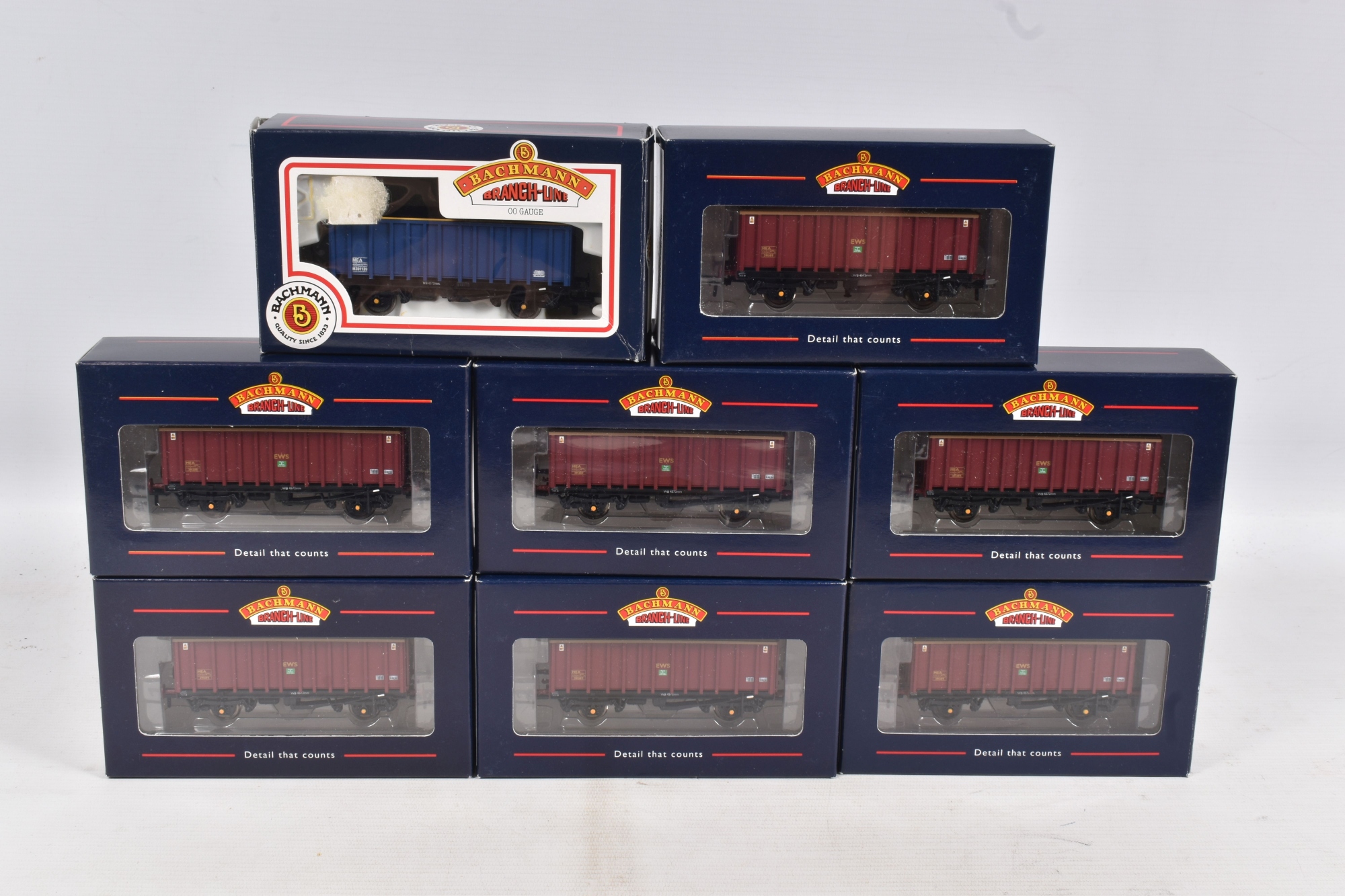 OO Gauge Hornby And Bachmann Model Railway Rolling Stock Sold £240 (Detail)