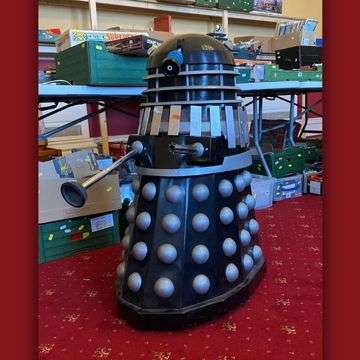 Not sure about the new viewing staff... Our Dalek patrols the saleroom in Church Street.