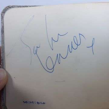 Julian Dennis Beatles autographs - John.