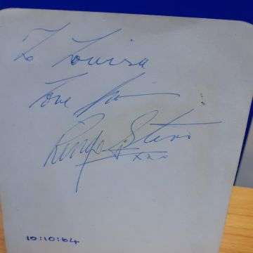 Julian Dennis Beatles autographs - Ringo.