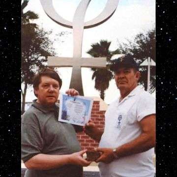 Phill with NASA Kennedy Space Centre rocket propellant manager Ray E Smythe Jr at Florida Space Park opposite the launch pads.